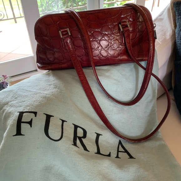 Red embossed Furla bag - Picture 1 of 7